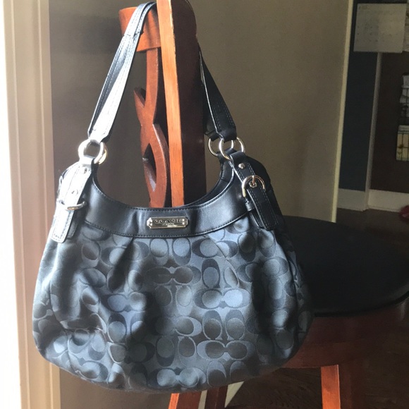Coach purse - Picture 1 of 5